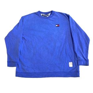 Vintage Tommy Hilfiger crew neck.